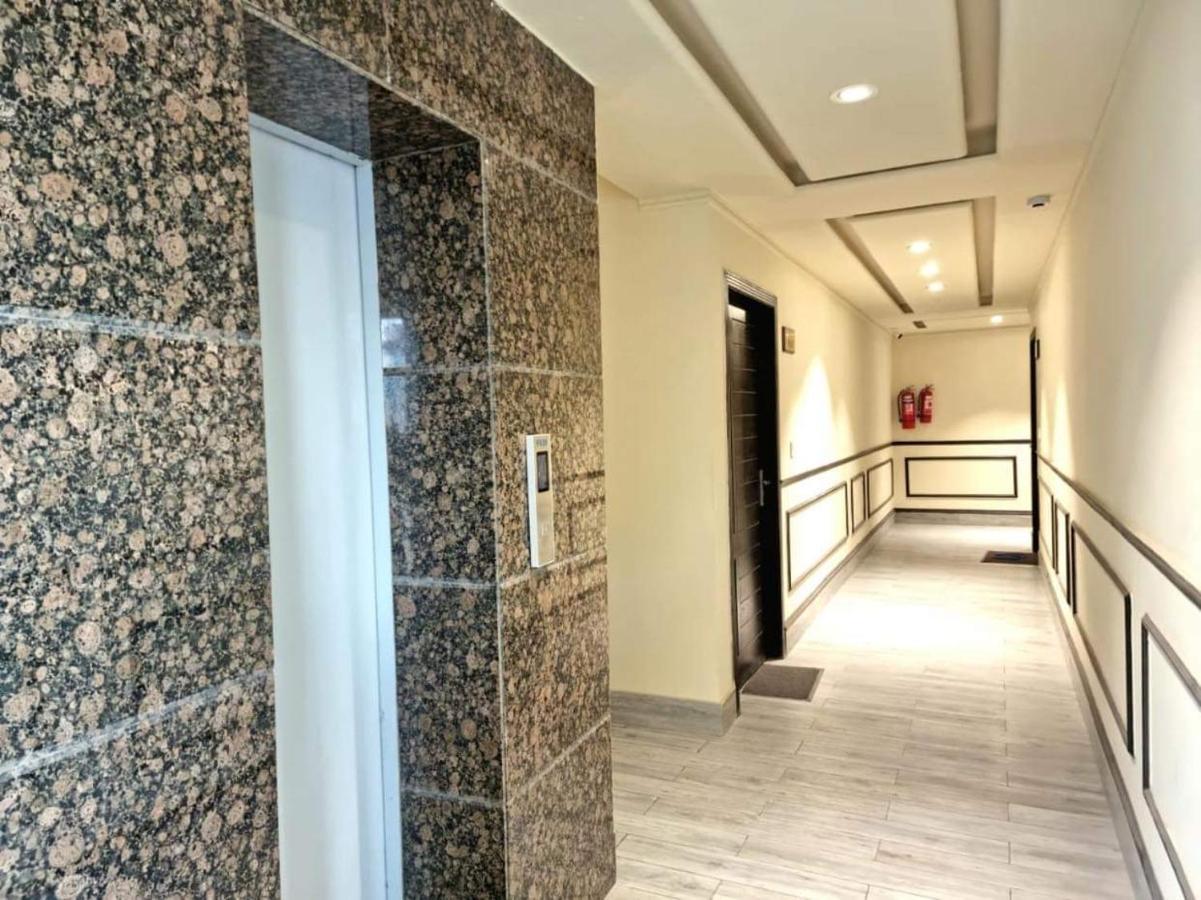 Comfortable & Lovely 1 Bed Apt In Bahria Town 라왈핀디 외부 사진